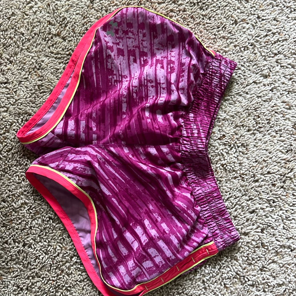 Underarmour Womens Small Running Shorts